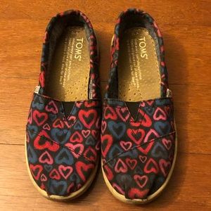 TOMS - Black Chalk Hearts